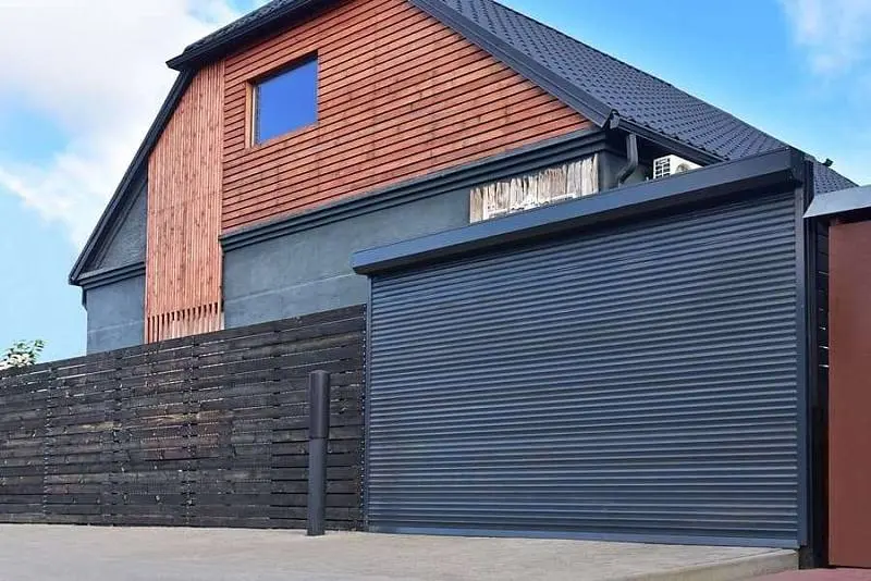 Рулонные ворота и забор Рулонные ворота и забор